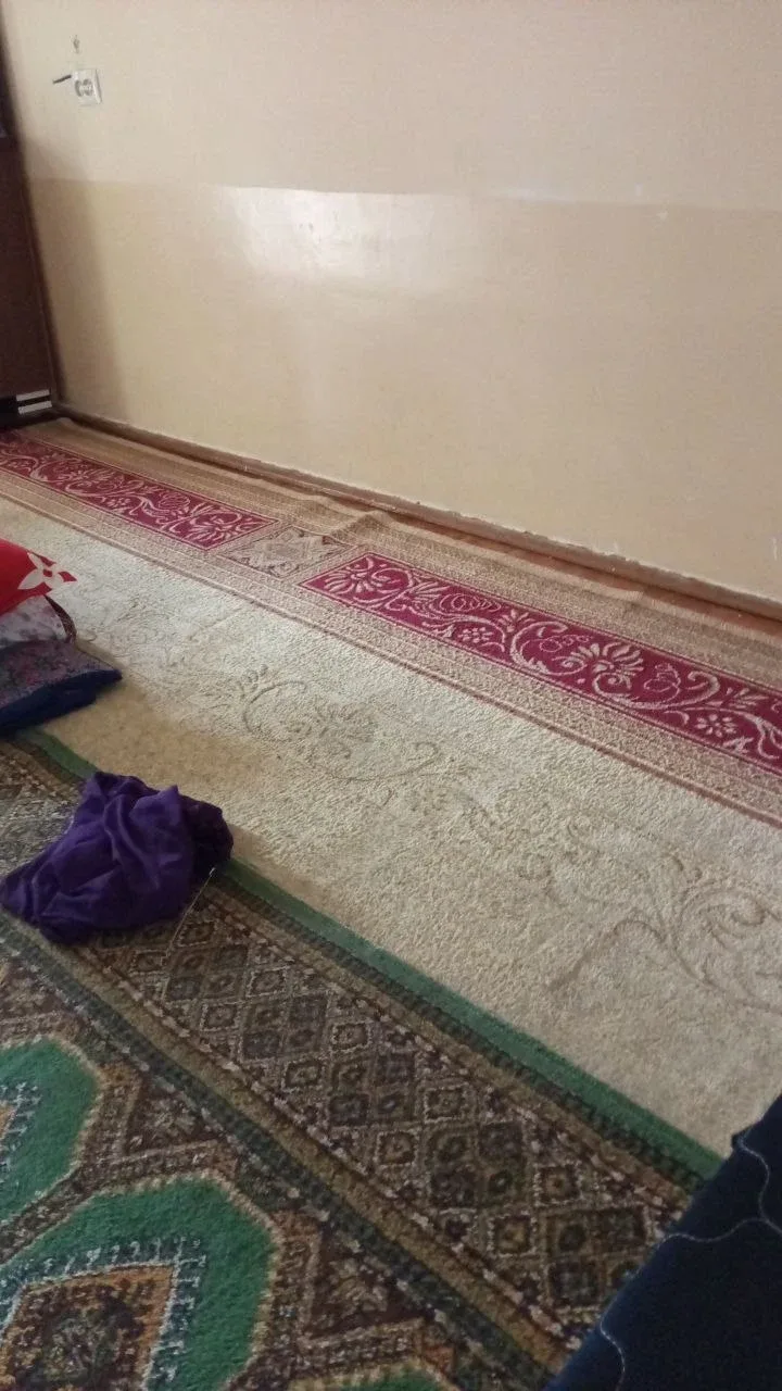 Uy rasmi 1