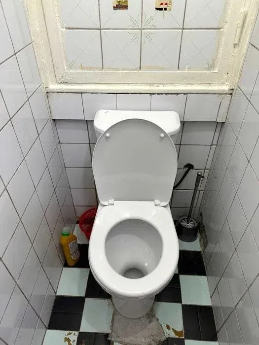 Uy rasmi 3