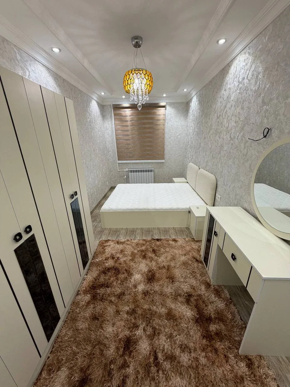 Uy rasmi 3