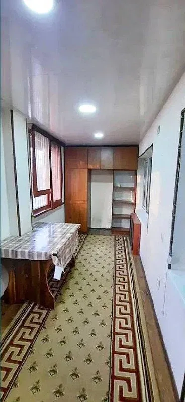 Uy rasmi 3