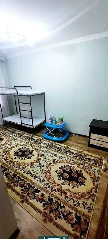 Uy rasmi 6