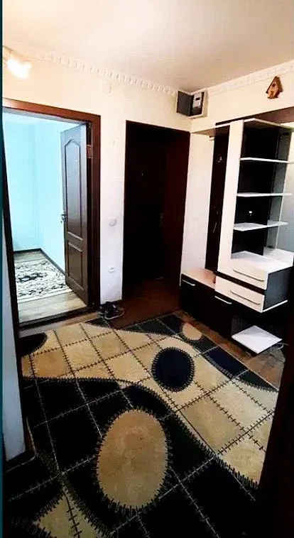Uy rasmi 2