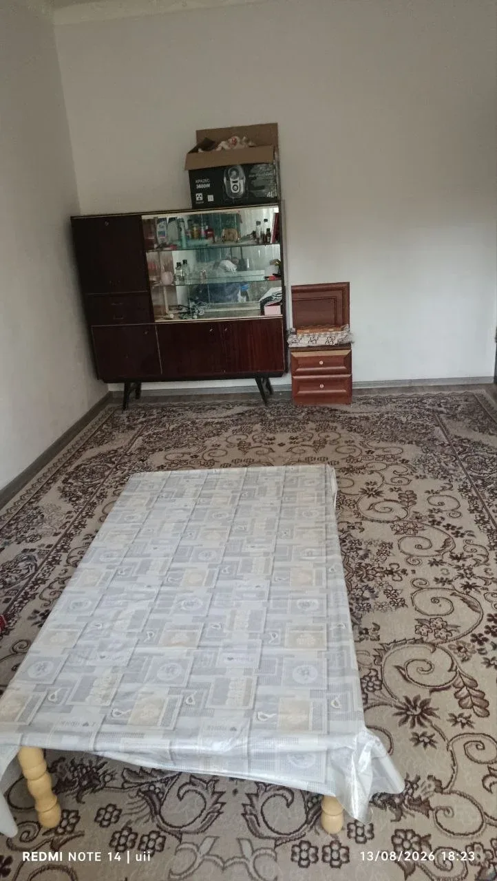 Uy rasmi 1