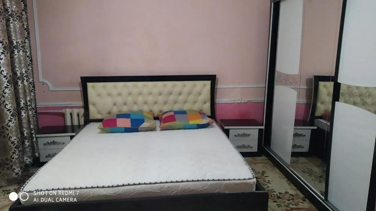 Uy rasmi 1