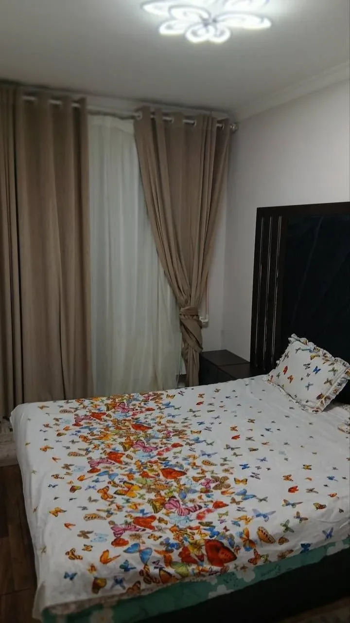 Uy rasmi 1