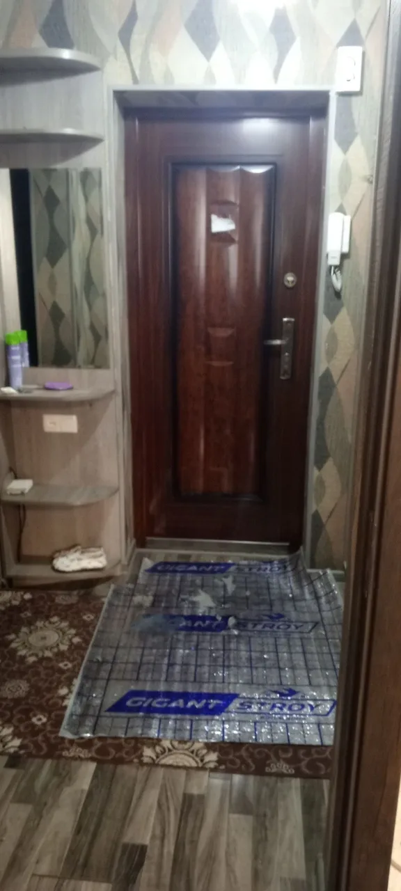 Uy rasmi 1