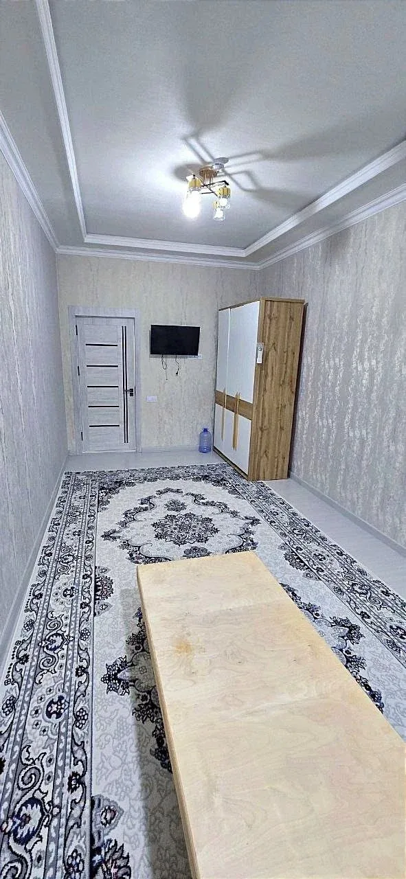 Uy rasmi 6