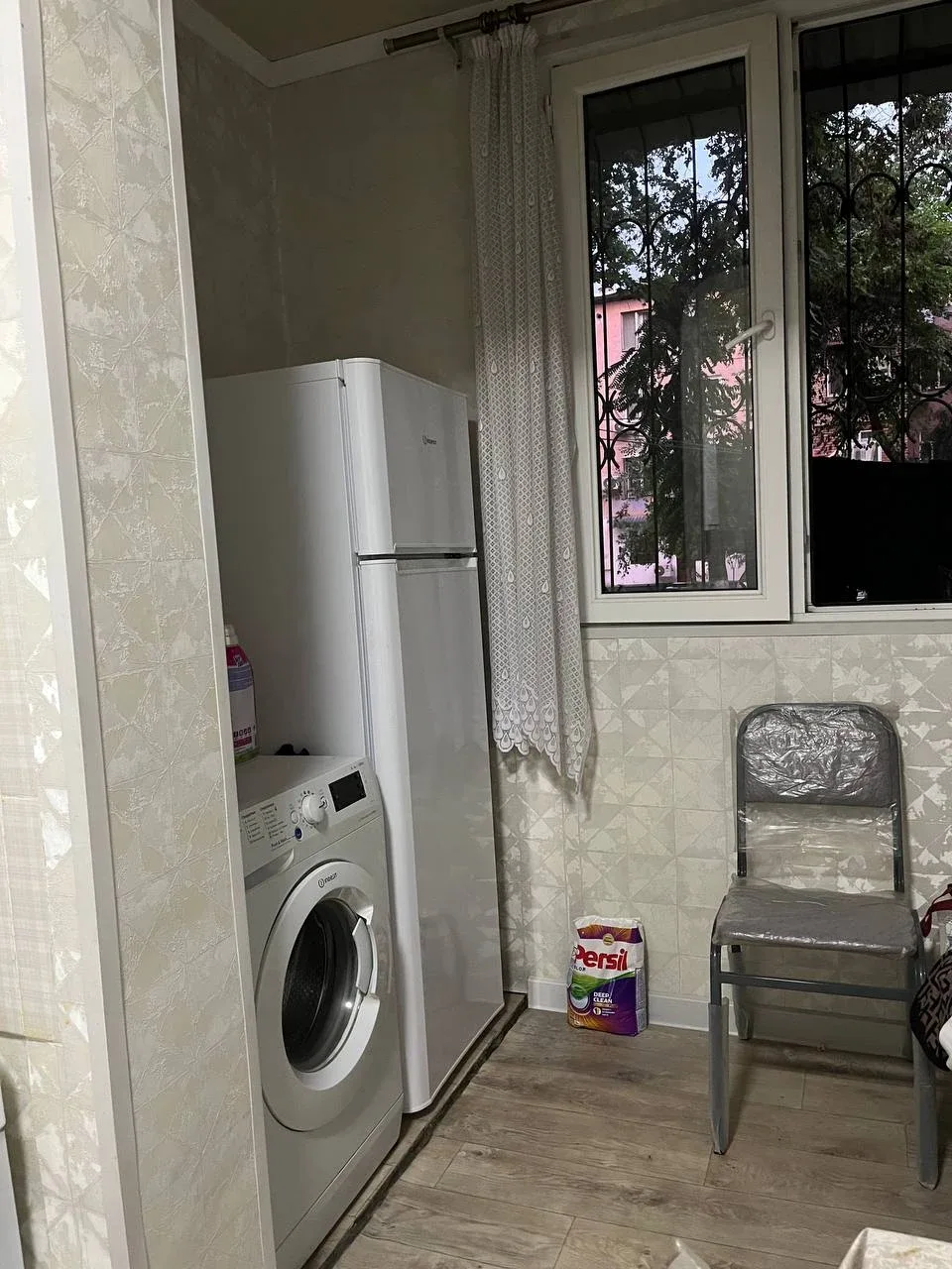 Uy rasmi 5