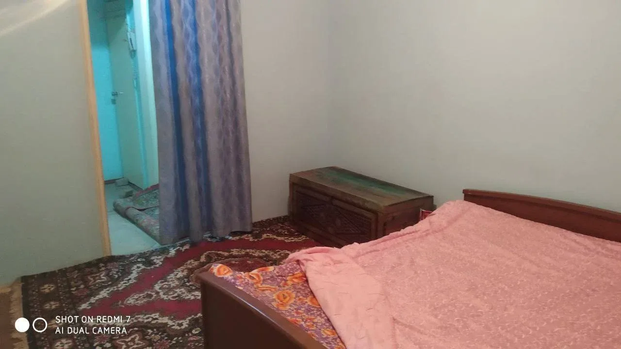 Uy rasmi 1