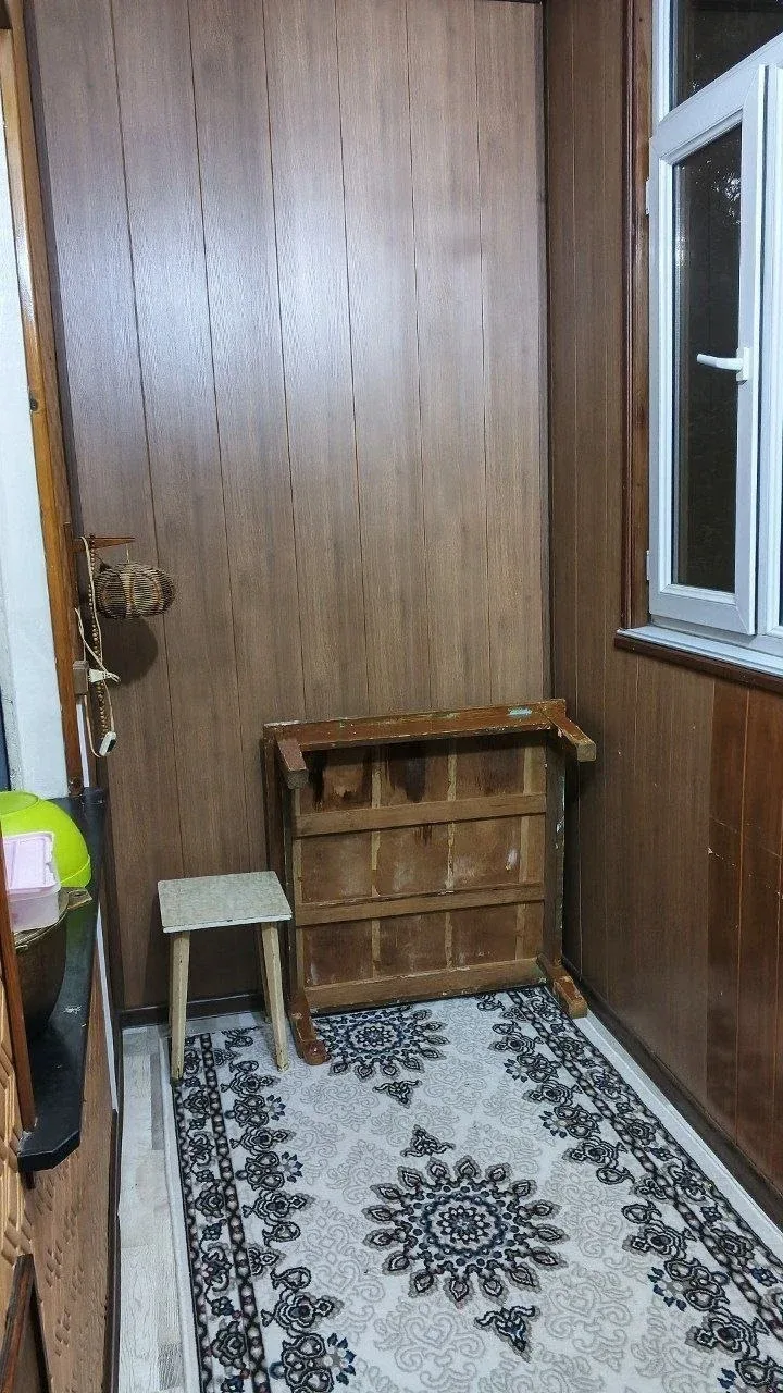 Uy rasmi 3
