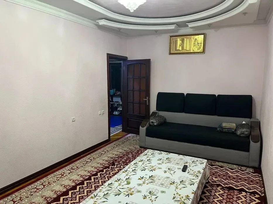 Uy rasmi 5