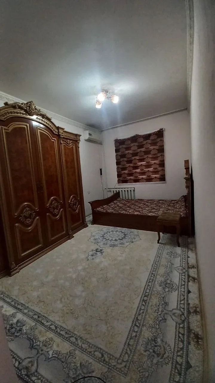 Uy rasmi 1
