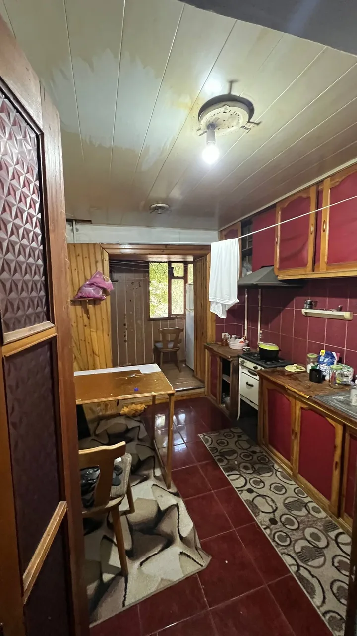 Uy rasmi 1