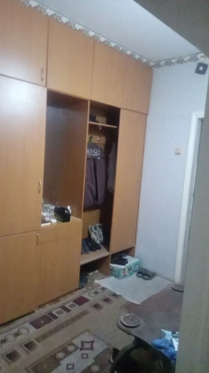 Uy rasmi 1