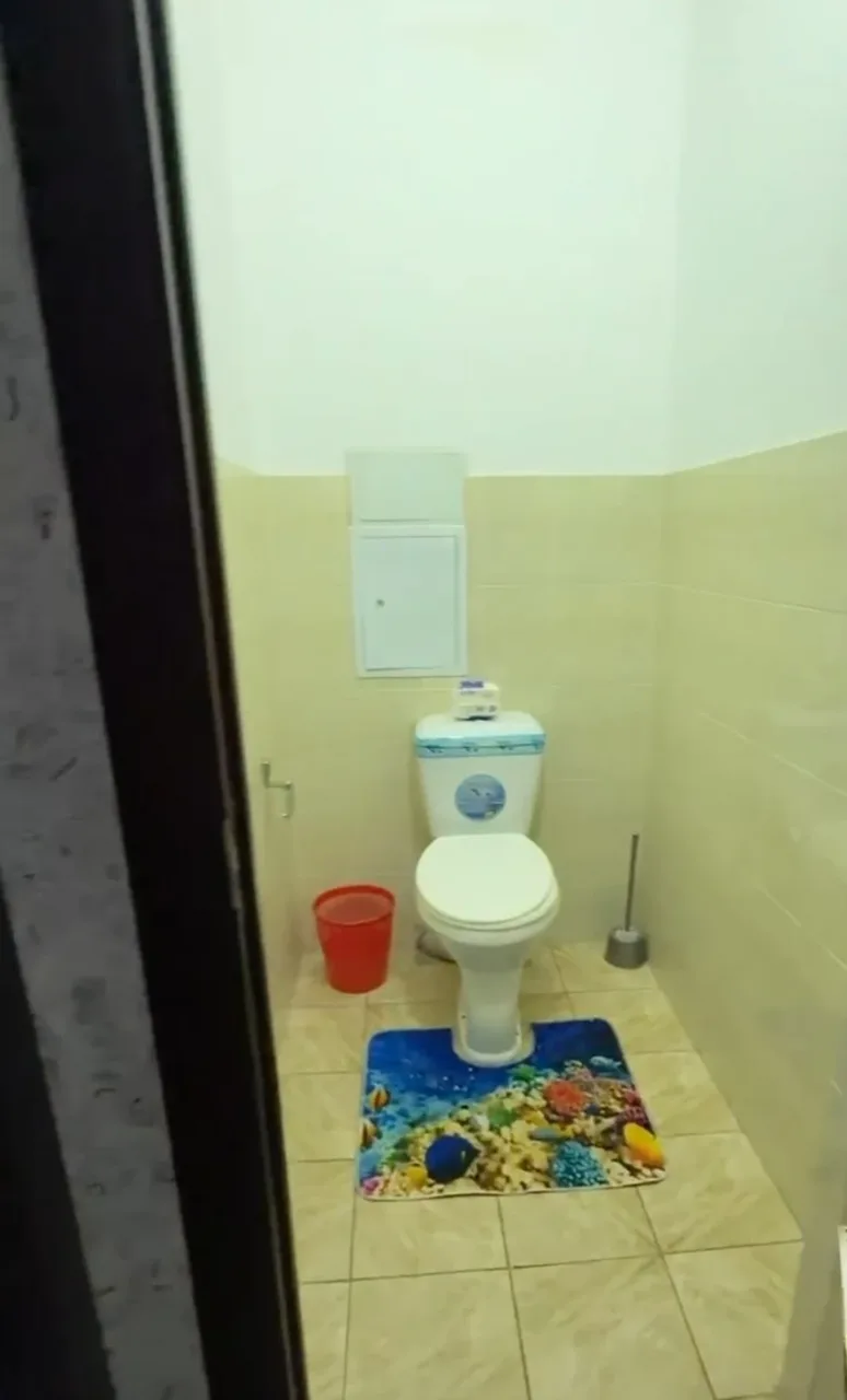 Uy rasmi 1