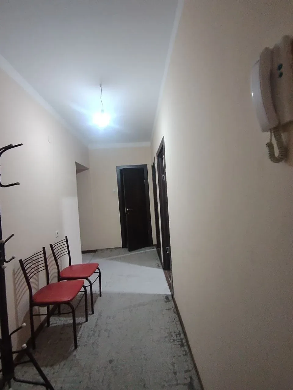 Uy rasmi 1