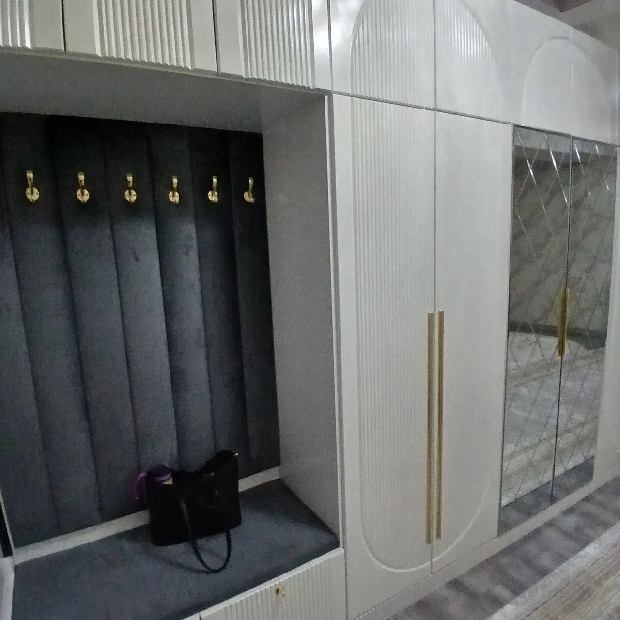 Uy rasmi 2