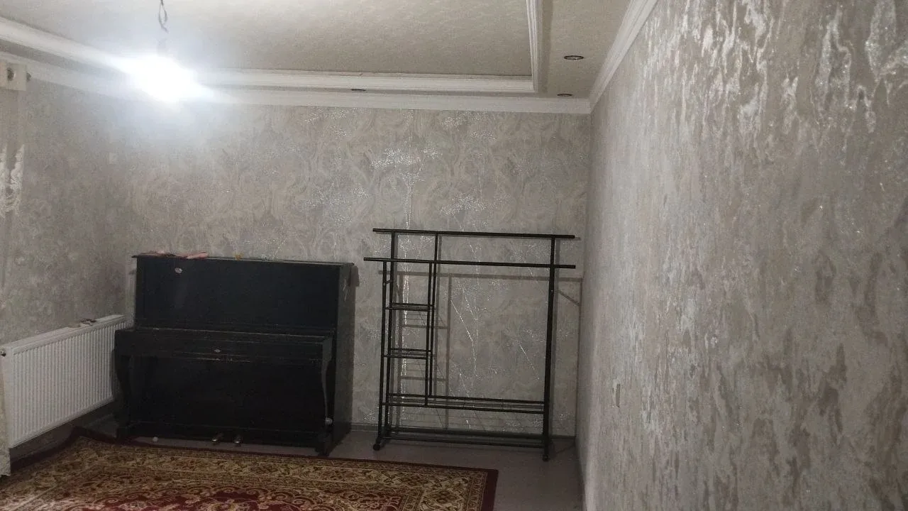 Uy rasmi 2