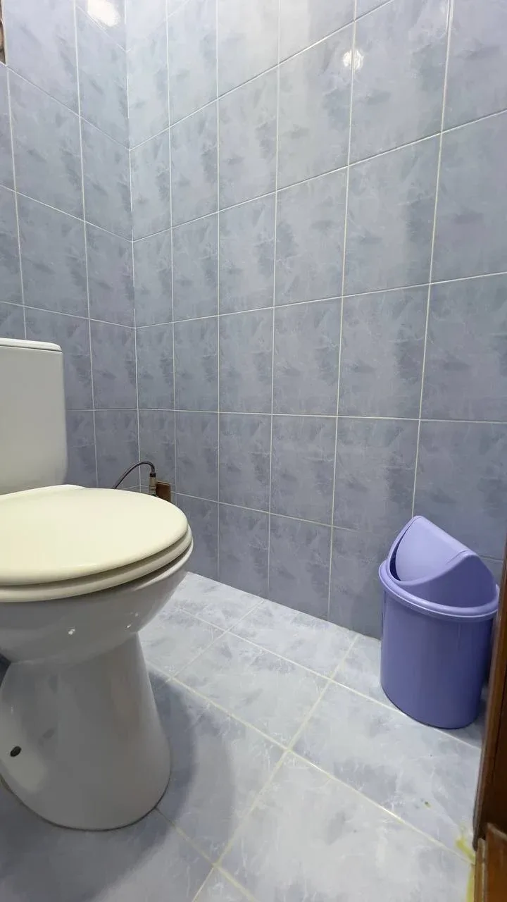 Uy rasmi 10