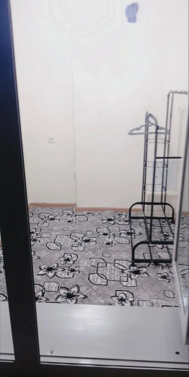 Uy rasmi 1