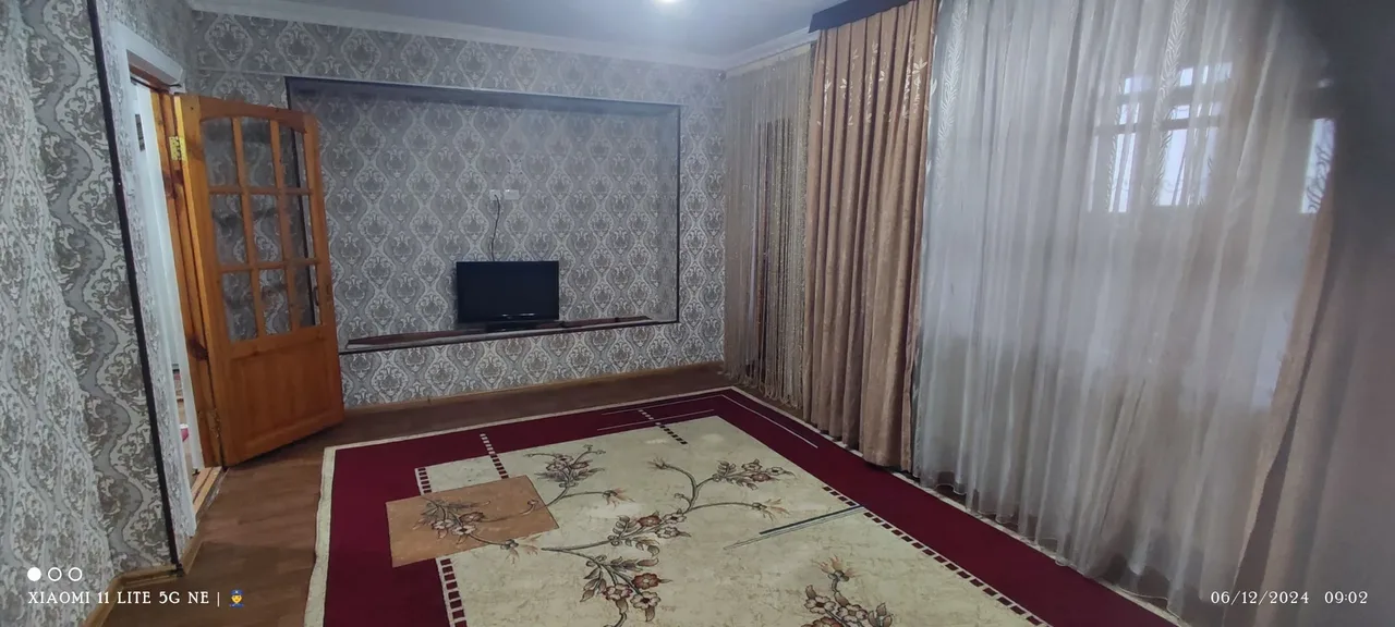 Uy rasmi 2