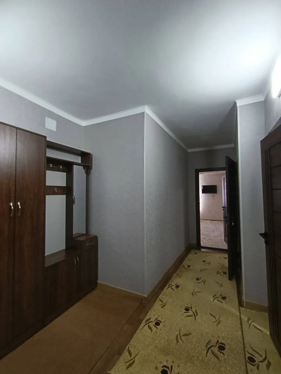 Uy rasmi 2