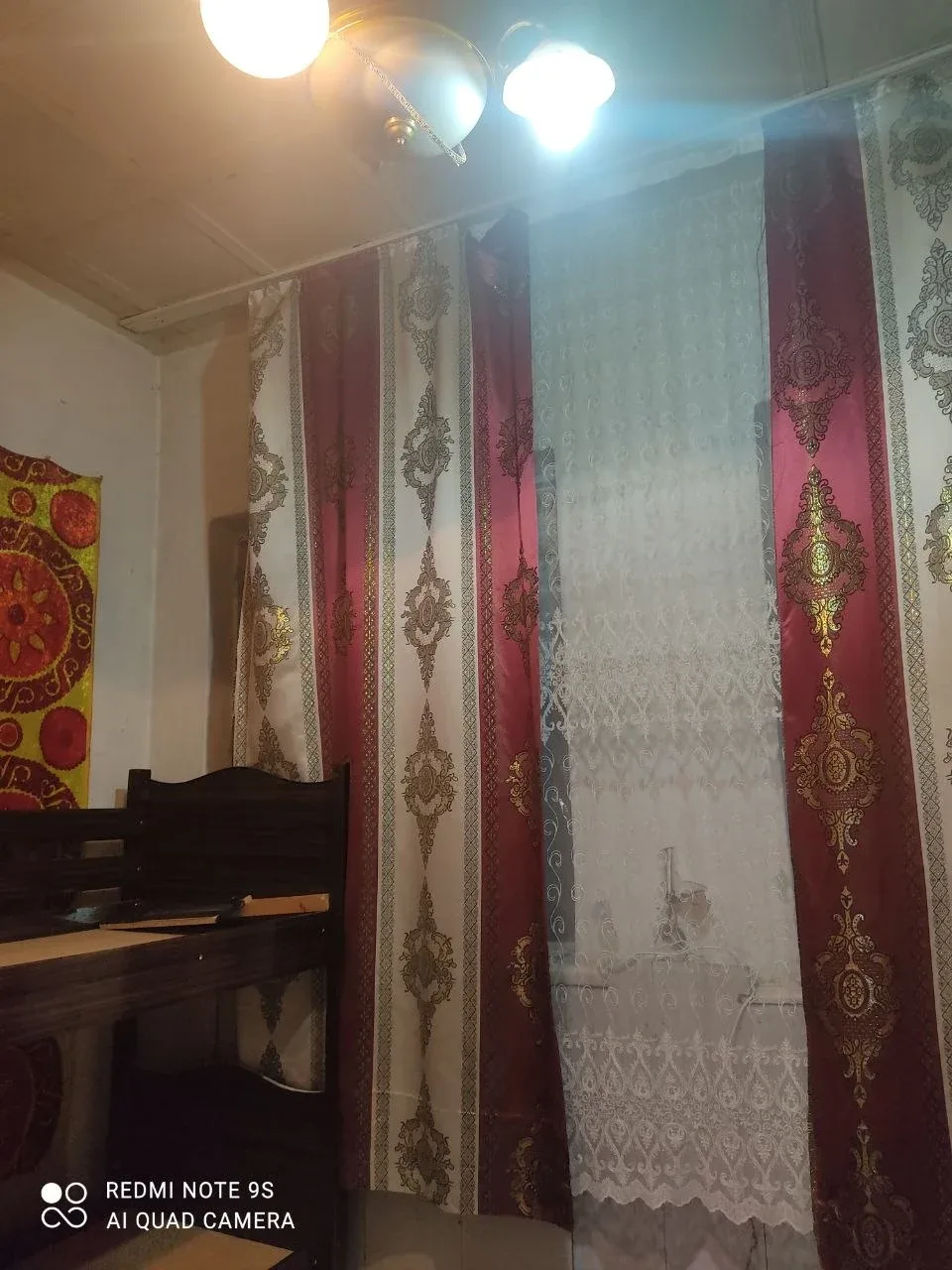 Uy rasmi 1
