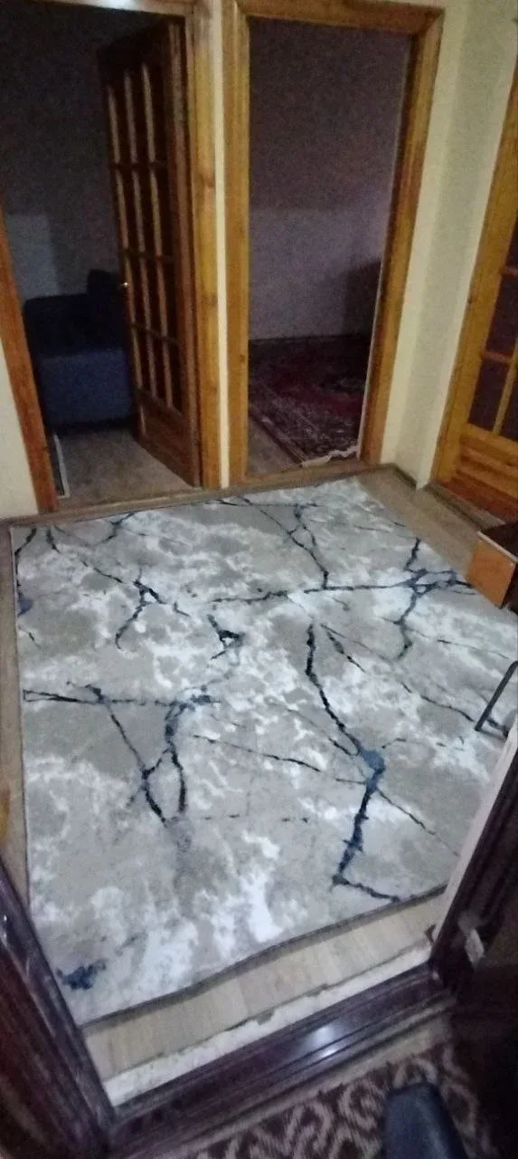 Uy rasmi 1